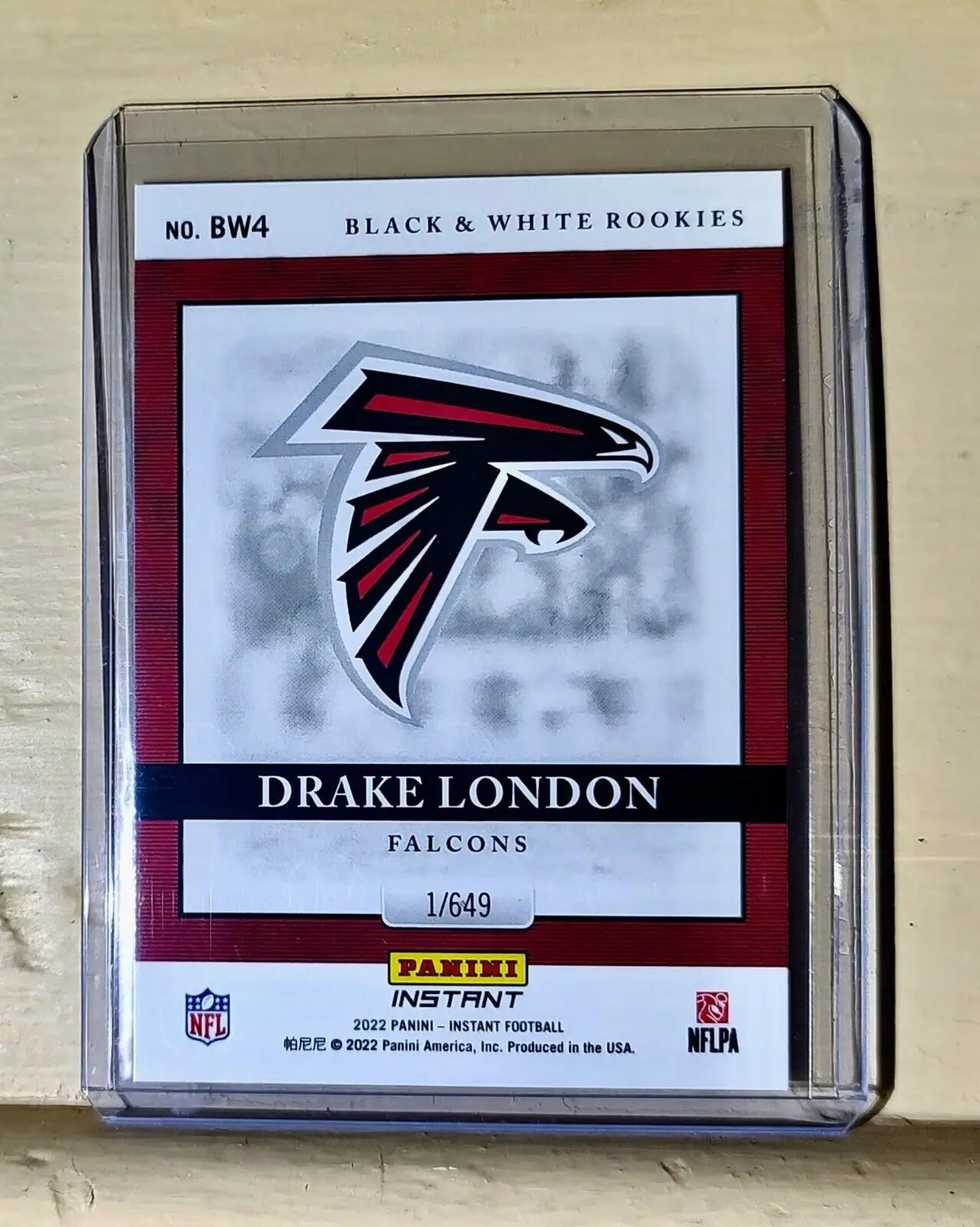 Drake London 2022 Panini NFL Black & White Rookies #4 Football Card 1 of 649 - Football Card Single