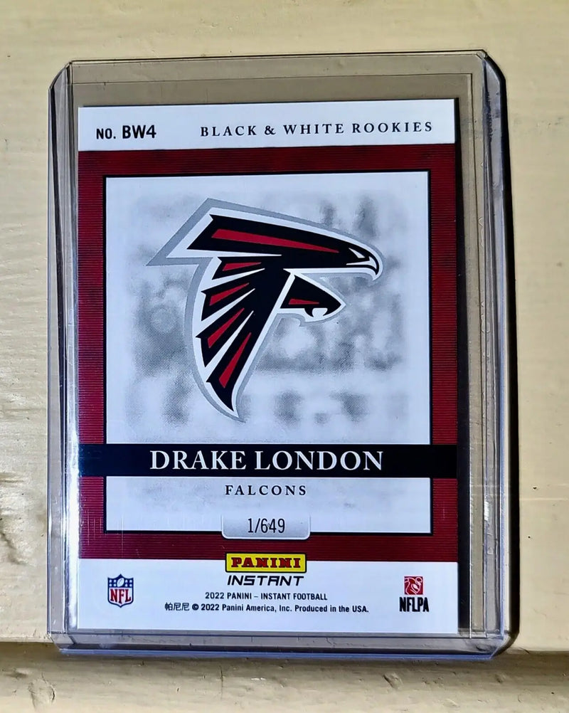 Drake London 2022 Panini NFL Black & White Rookies #4 Football Card 1 of 649 - Football Card Single