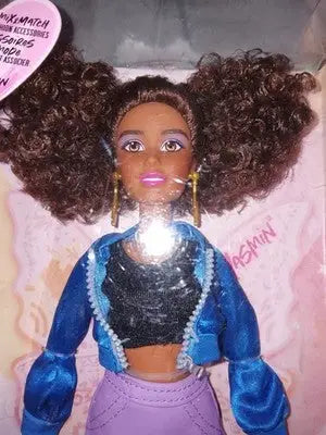 Dream Ella Extra Iconic Yasmin Doll & Accessories MGA Entertainment New In Box - Collectibles