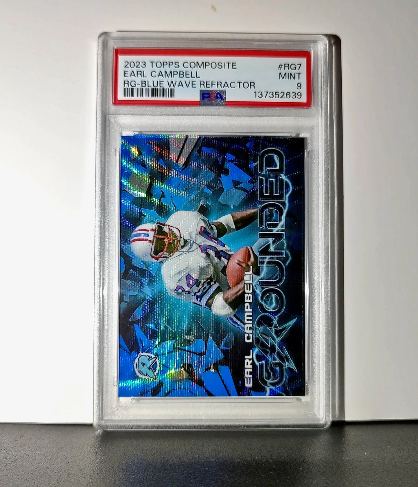 Earl Campbell 2023 Topps Resurgence 51/75 RG-7 Blue Wave Refractor 9 Mint - Football Card Single