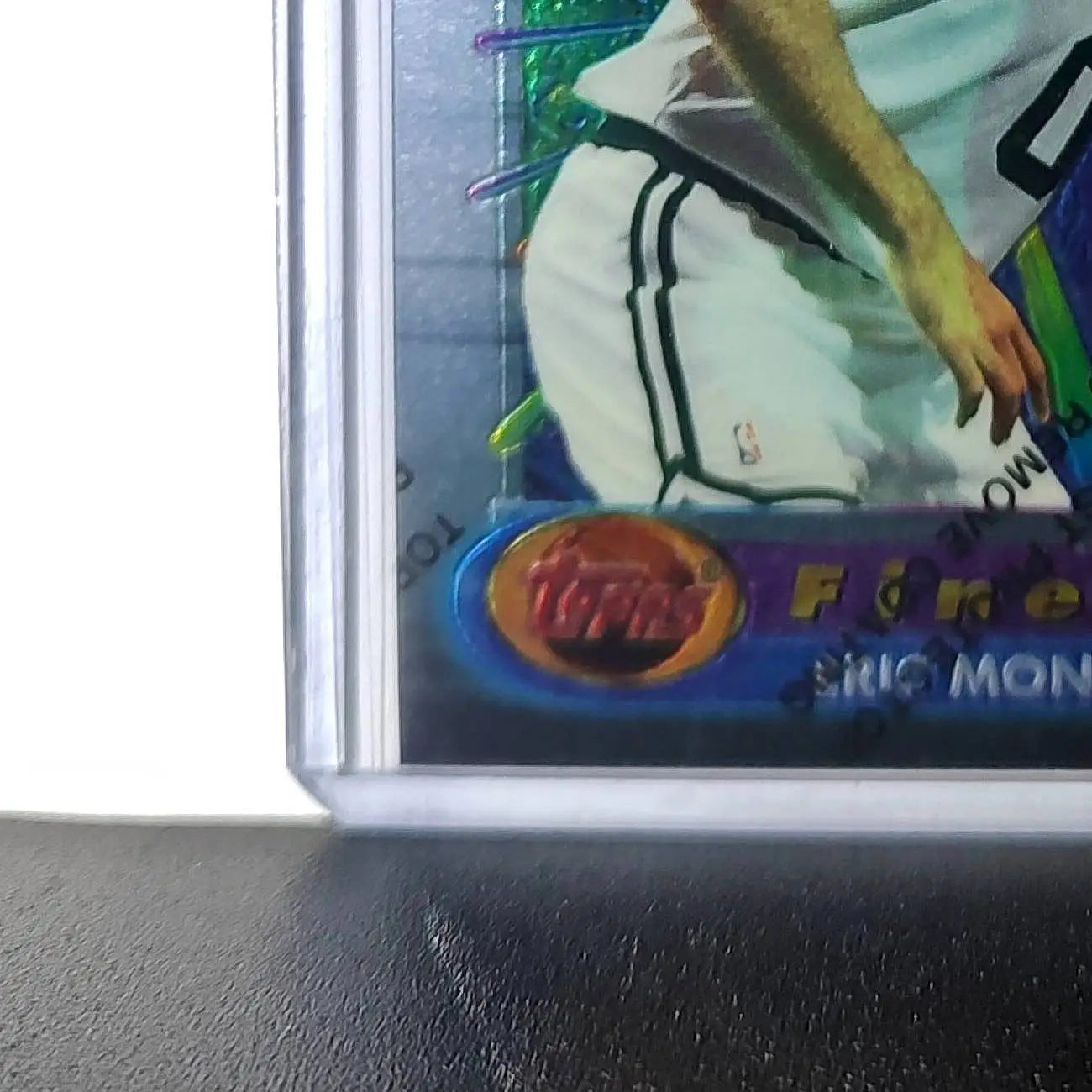 Eric Montross Rookie 1994-95 Topps Finest #273 Card - Basketball Card Single