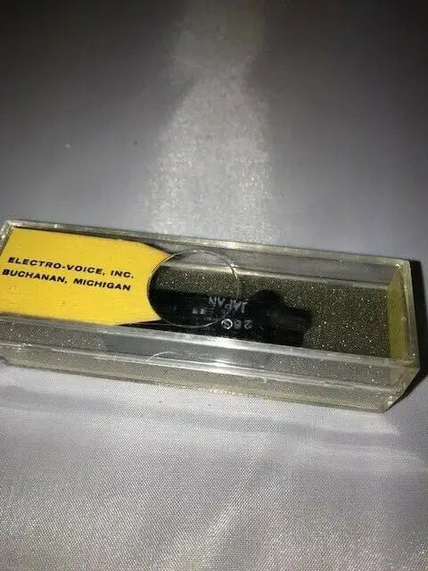 Electro-Voice 263 Cartridge Needle in case for trading cards and collectibles enthusiasts