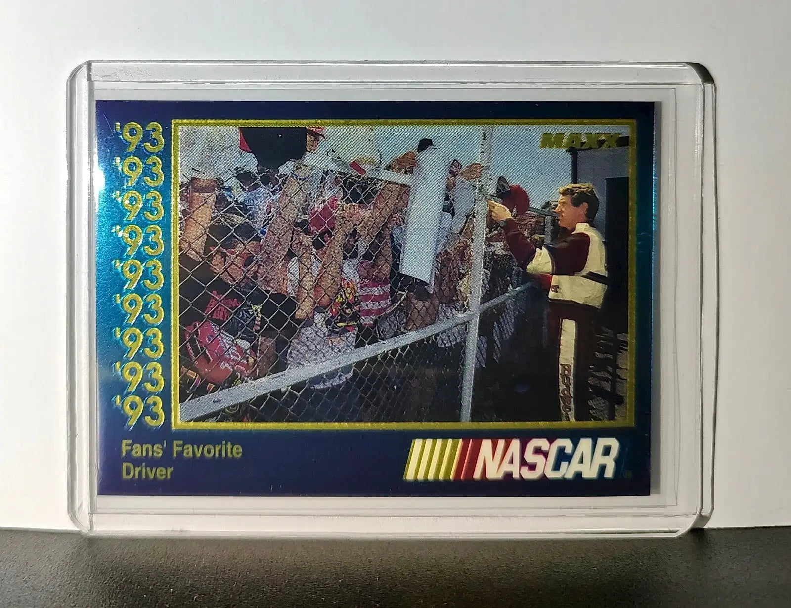 Fans’ Favorite Driver FF 1993 Maxx Premier Plus Racing #175 NASCAR Card