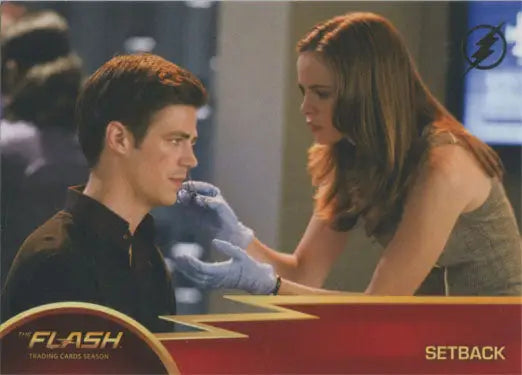 Trading card showcasing dramatic scene from Flash Season 1 Gold Logo Parallel Chase