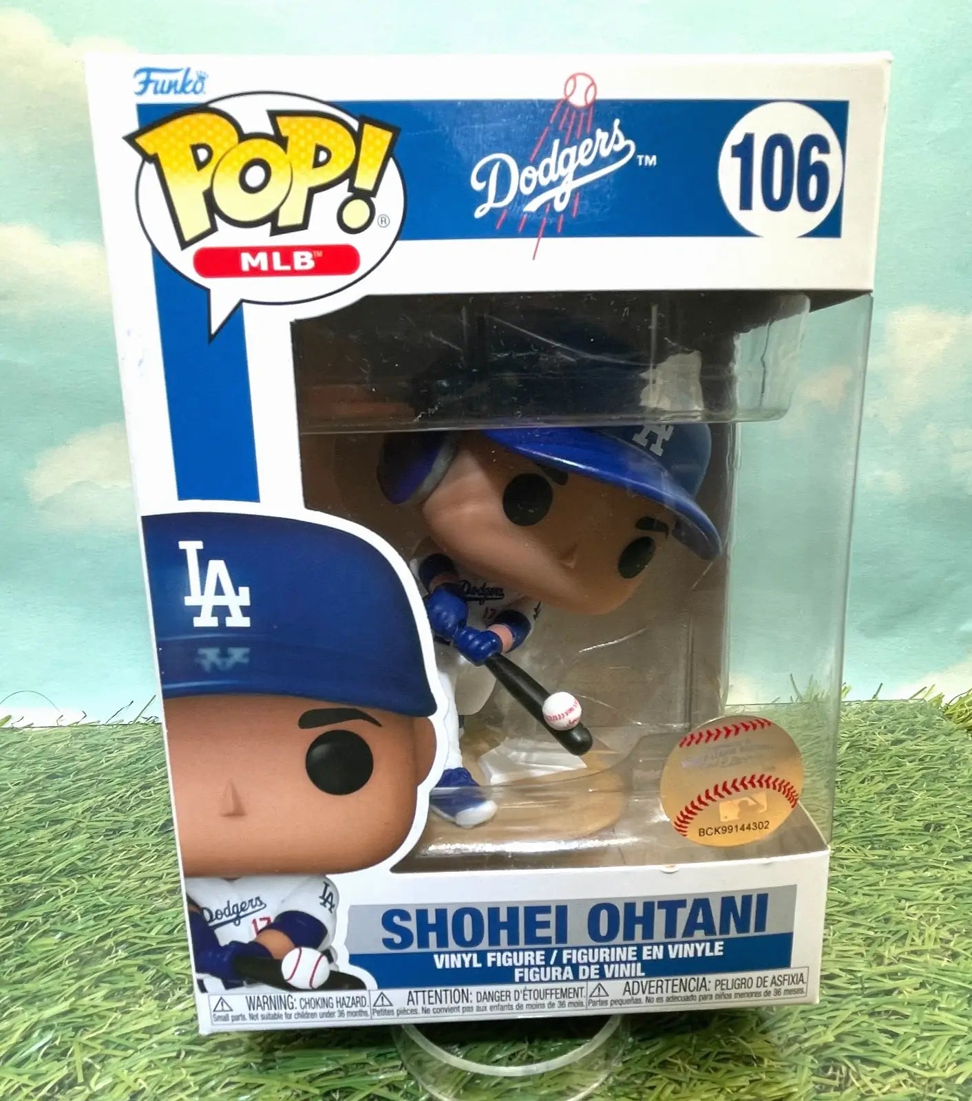 Funko Pop MLB Los Angeles Dodgers Shohei Ohtani (Home) w/ Protector - Collectibles