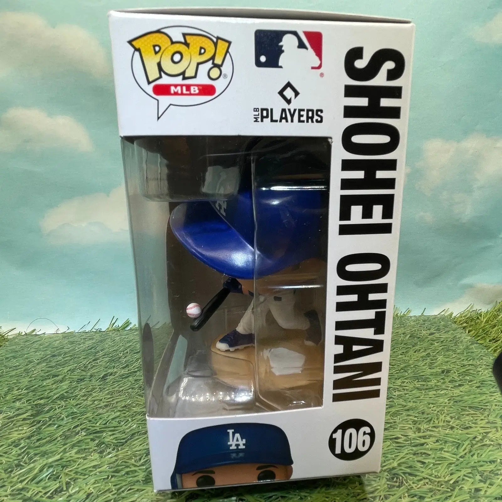 Funko Pop MLB Los Angeles Dodgers Shohei Ohtani figure in Dodgers uniform with protector