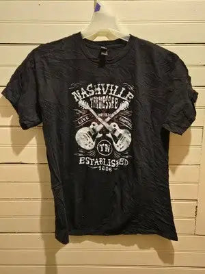 Gildan TShirt Mens L Nashville Tennessee Graphic Live Music Guitars Black Tour - Apparel
