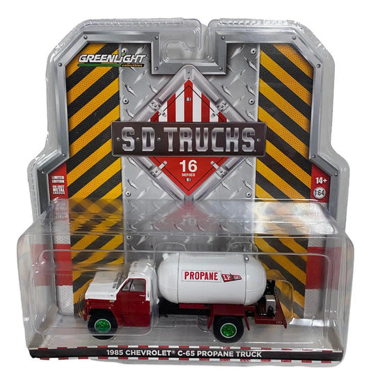 1965 Chevrolet C-65 propane truck chase model from Greenlight’s Trucks Series in red and white