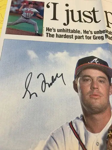 Greg Maddux Signed October 1995 Sporting News Atlanta Braves AUTO JSA - Sports Memorabilia