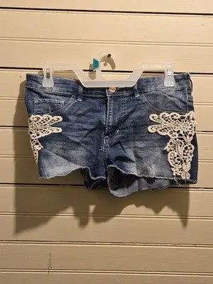 H&M &Denim Shorts Girls 12-13Y Blue Denim Crochet Applique Frayed Hem - Apparel