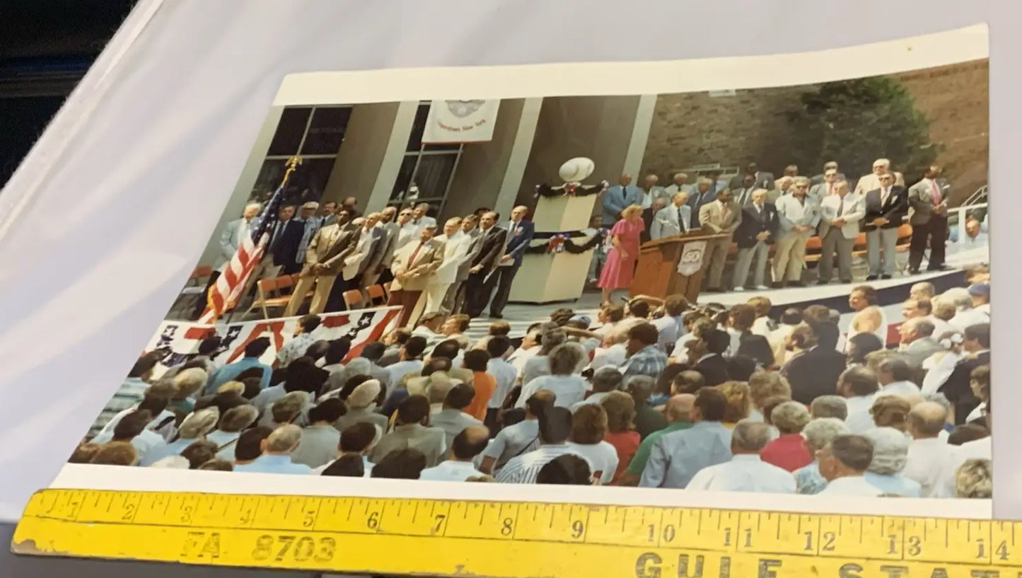 Color photo of a large outdoor sports memorabilia event with Johnny Bench and Yastrzemski