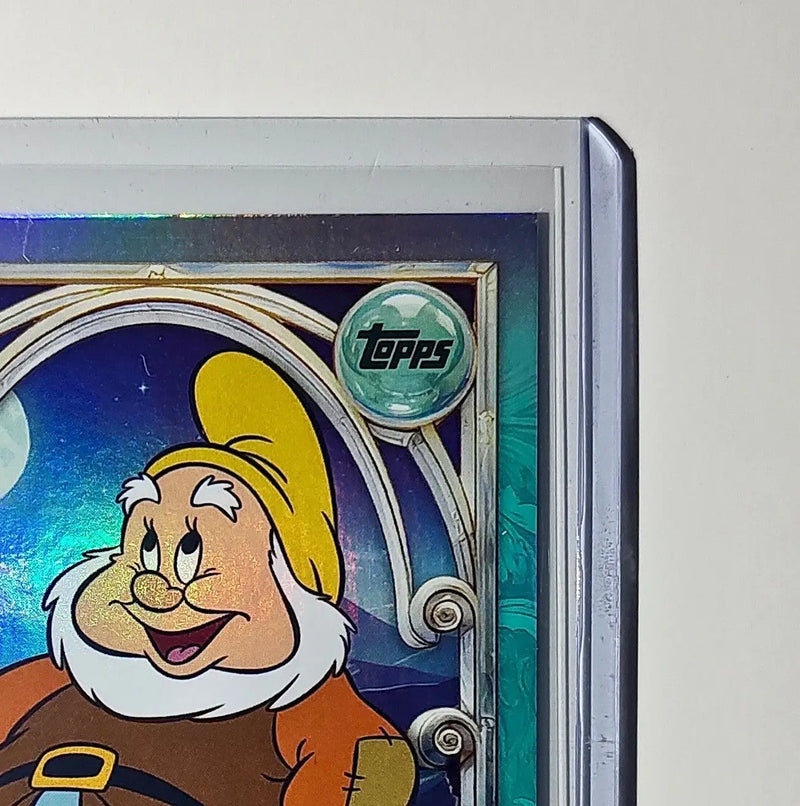 Happy 2025 Topps Disney Wonder #104 Diamond Card Snow White and the Seven Dwarfs