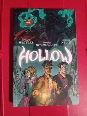 Hollow by Watters Shannon; Boyer-White Branden - Comic Book