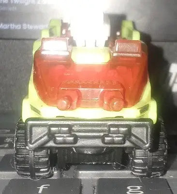 Hot Wheels Runway Res-Q 104/250 - Neon Green/ Red - HW Metro 7/10 Pre-Owned