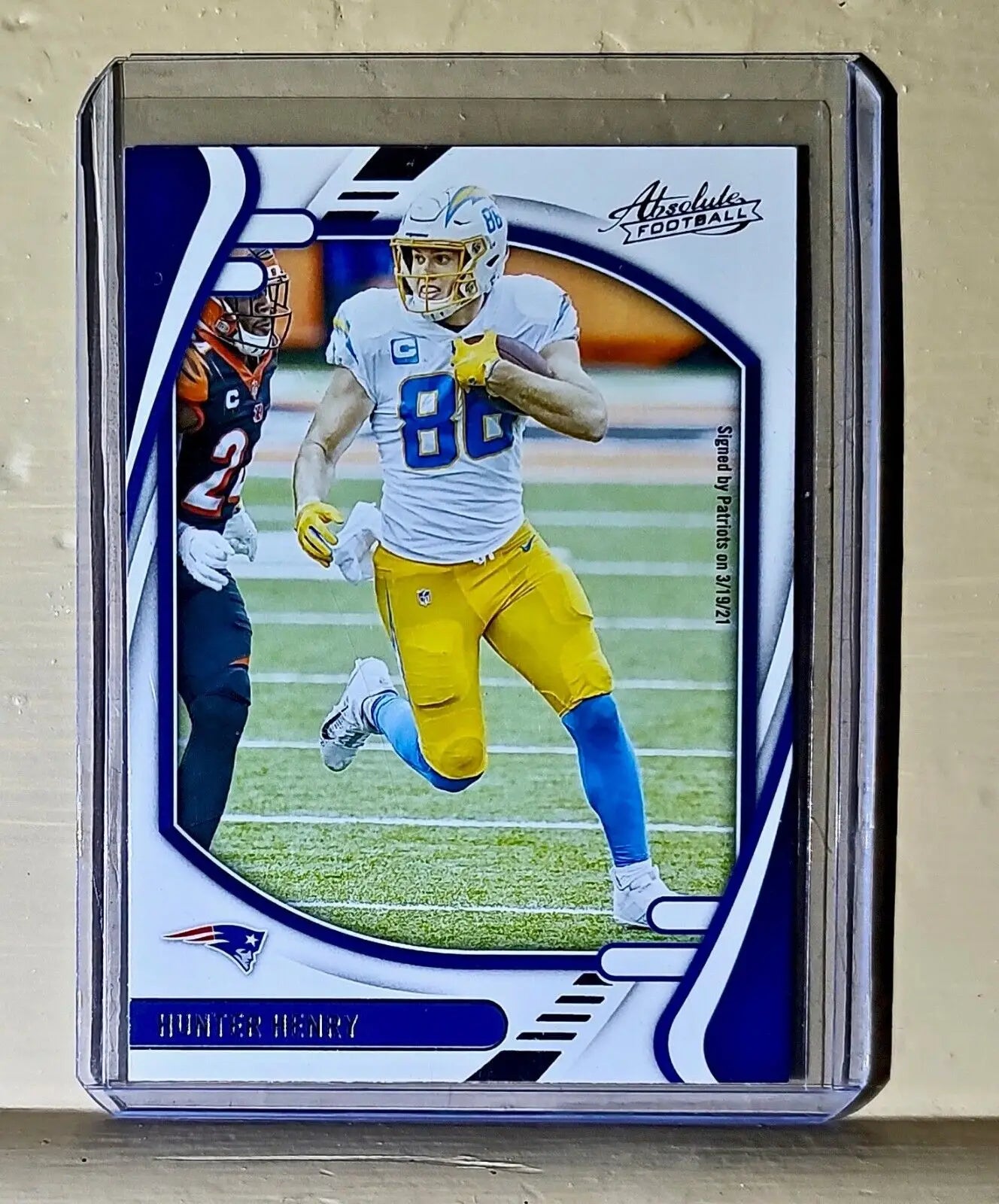 Hunter Henry 2021 Panini NFL Absolute Football #28 Card - Football Card Single