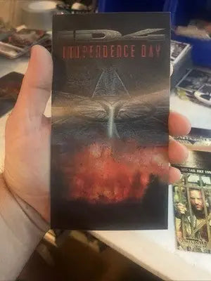 ID4 Independence Day lenticular promo card featuring movie artwork and logo