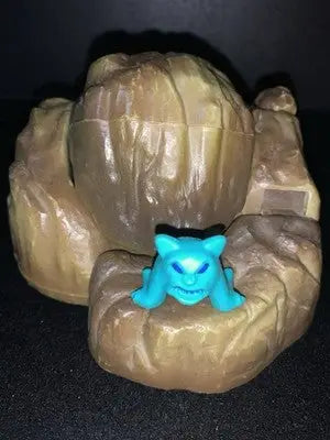 Ideal Rocks & Bugs & Things 1985 Gravelguts w/ Blue Mordle - Action Figure & Toy