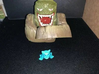 Ideal Rocks & Bugs & Things 1985 Gravelguts w/ Blue Mordle - Action Figure & Toy