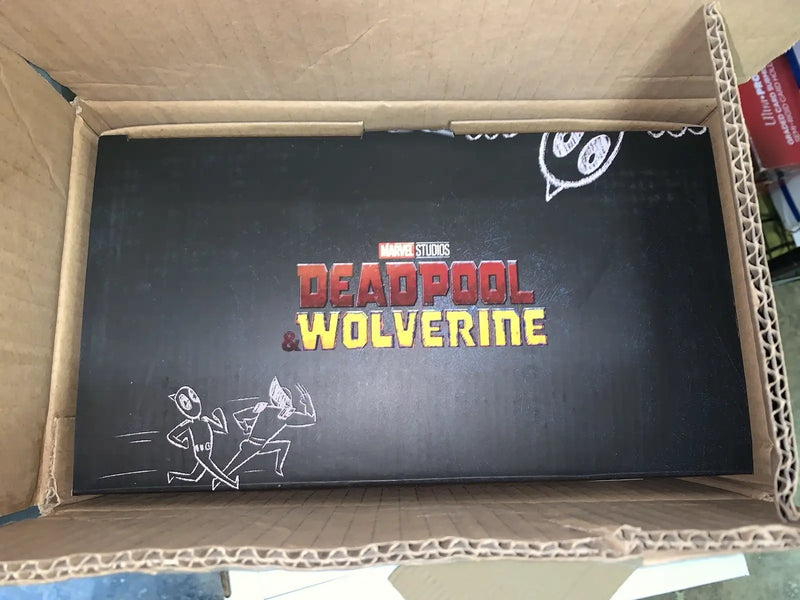 Iron Studios Marvel DEADPOOL AND WOLVERINE 1/10 Deluxe Art Scale Statue BOX ONLY - Collectibles