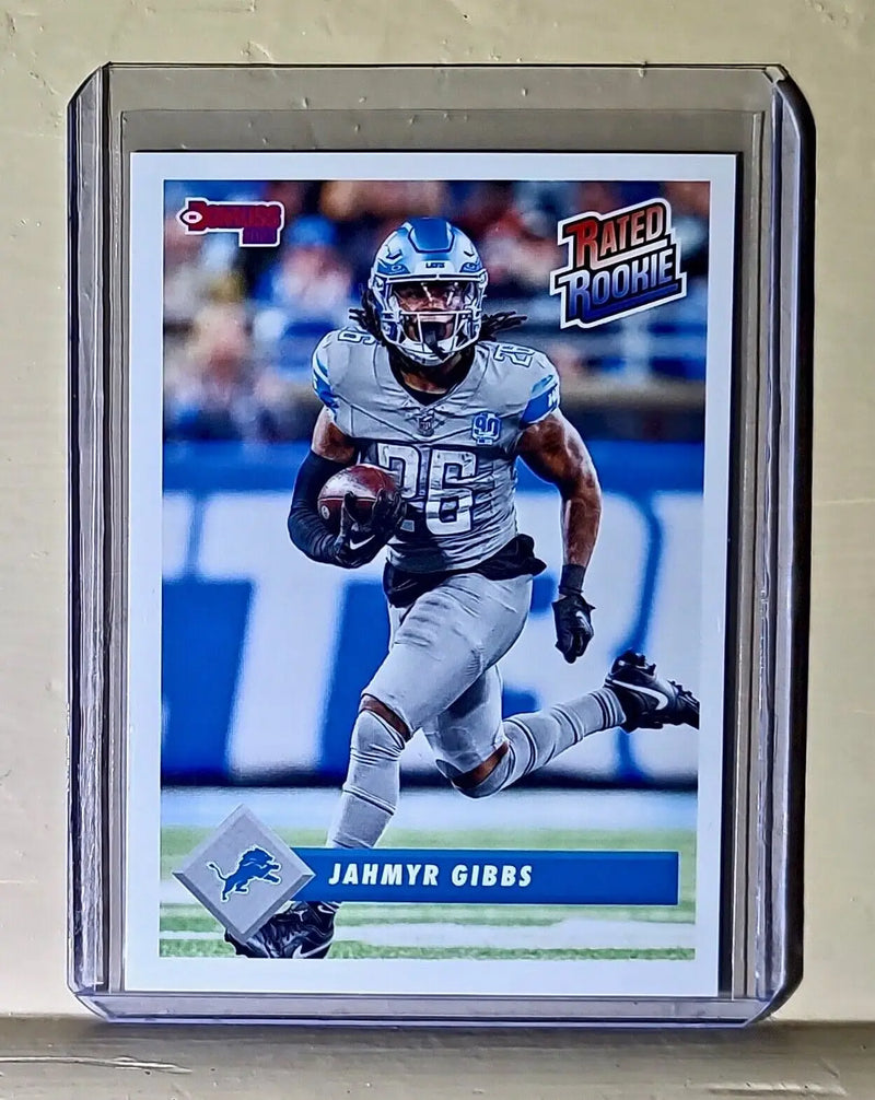 Jahmyr Gibbs 2023 Panini NFL Rated Rookie Retro #12 Football Card Lions 1/629 - Football Card Single