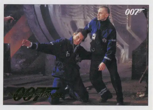 Two men in a physical altercation on James Bond 007 Classics Gold Parallel trading card