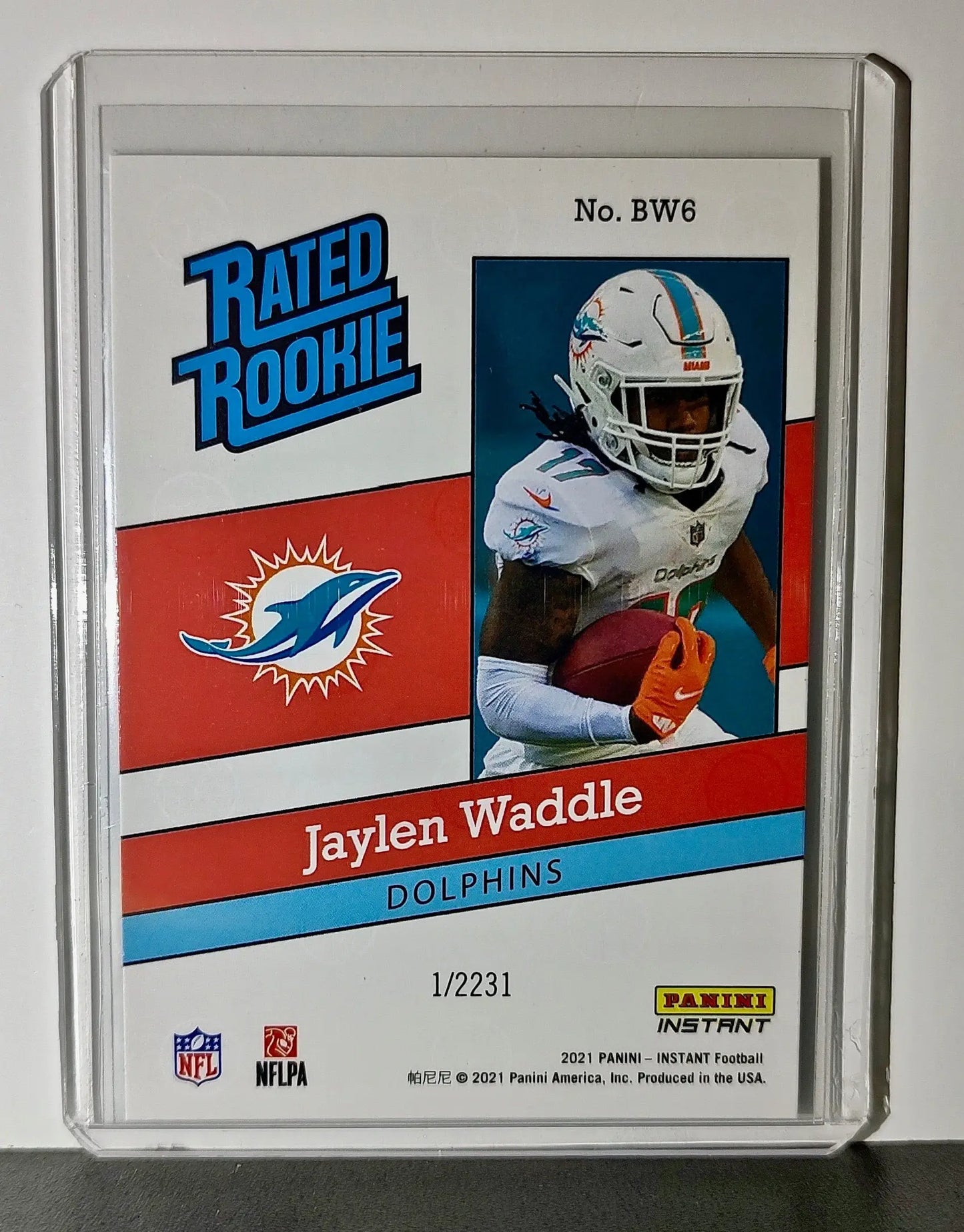 Jaylen Waddle 2021 Panini NFL Rated Rookie Retro #6 Rookie Card 1/2231 - Football Card Single
