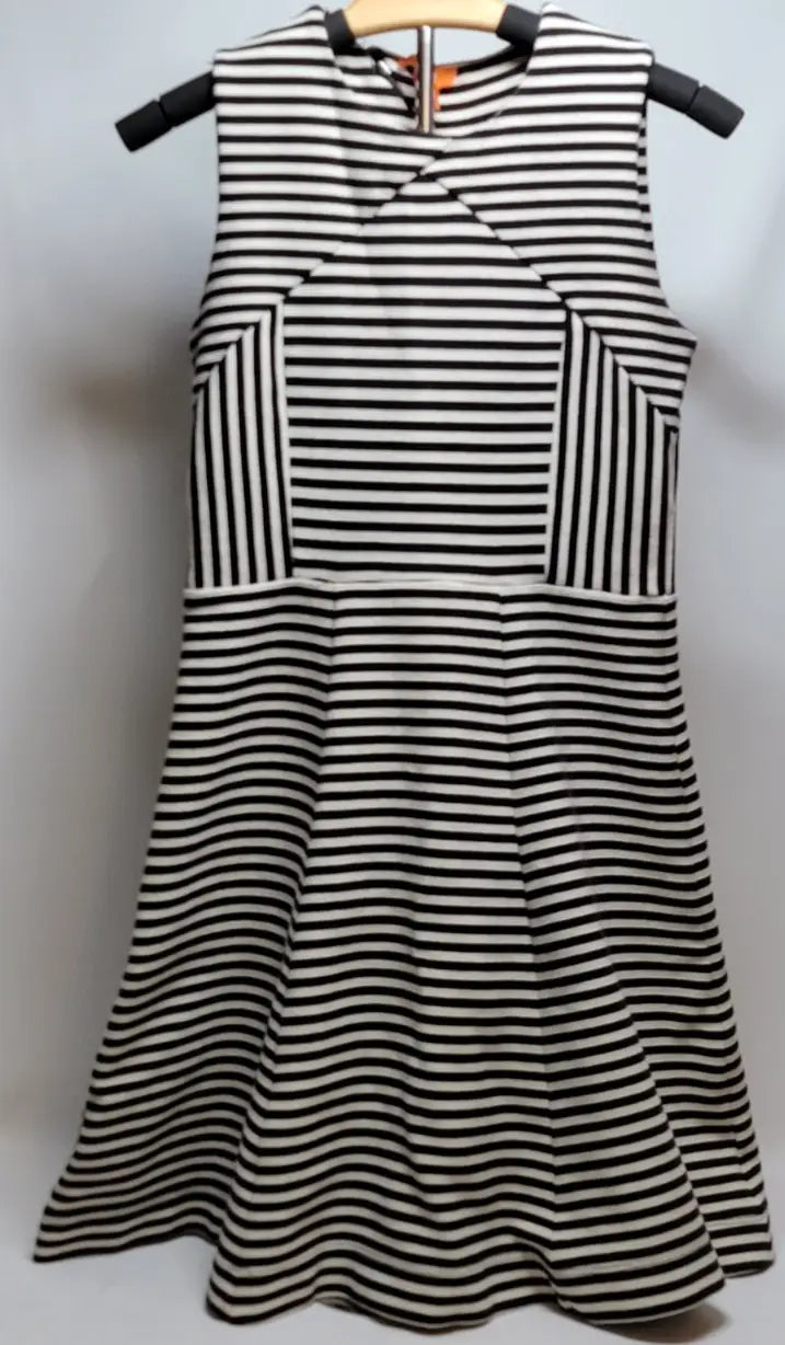 Joe Fresh Size XS Sleeveless Striped Dress Ivory Black Retro - Apparel
