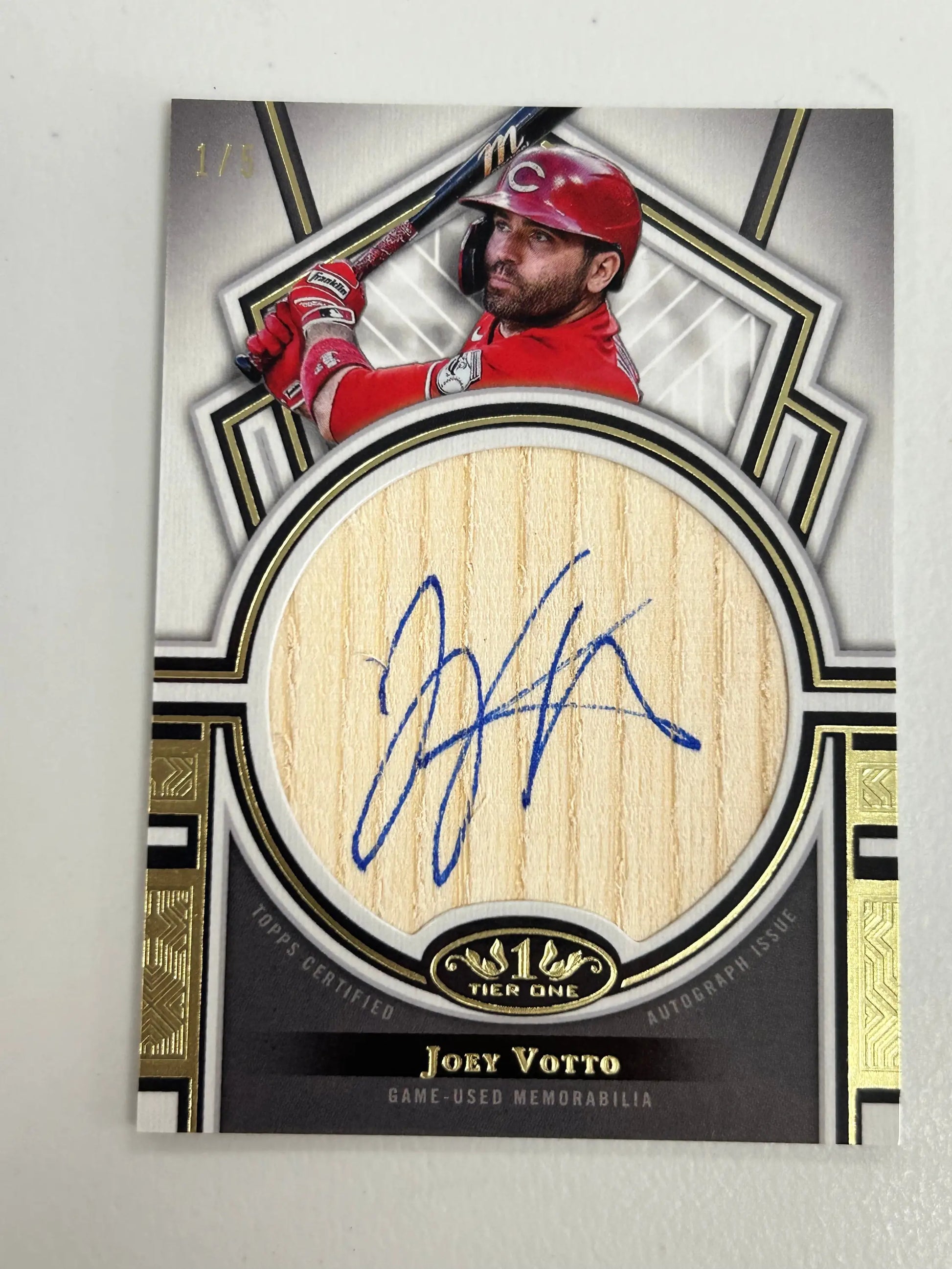Joey Votto 2023 Topps Tier One Pefect Contant Auto Bat Relic - Baseball Card Single