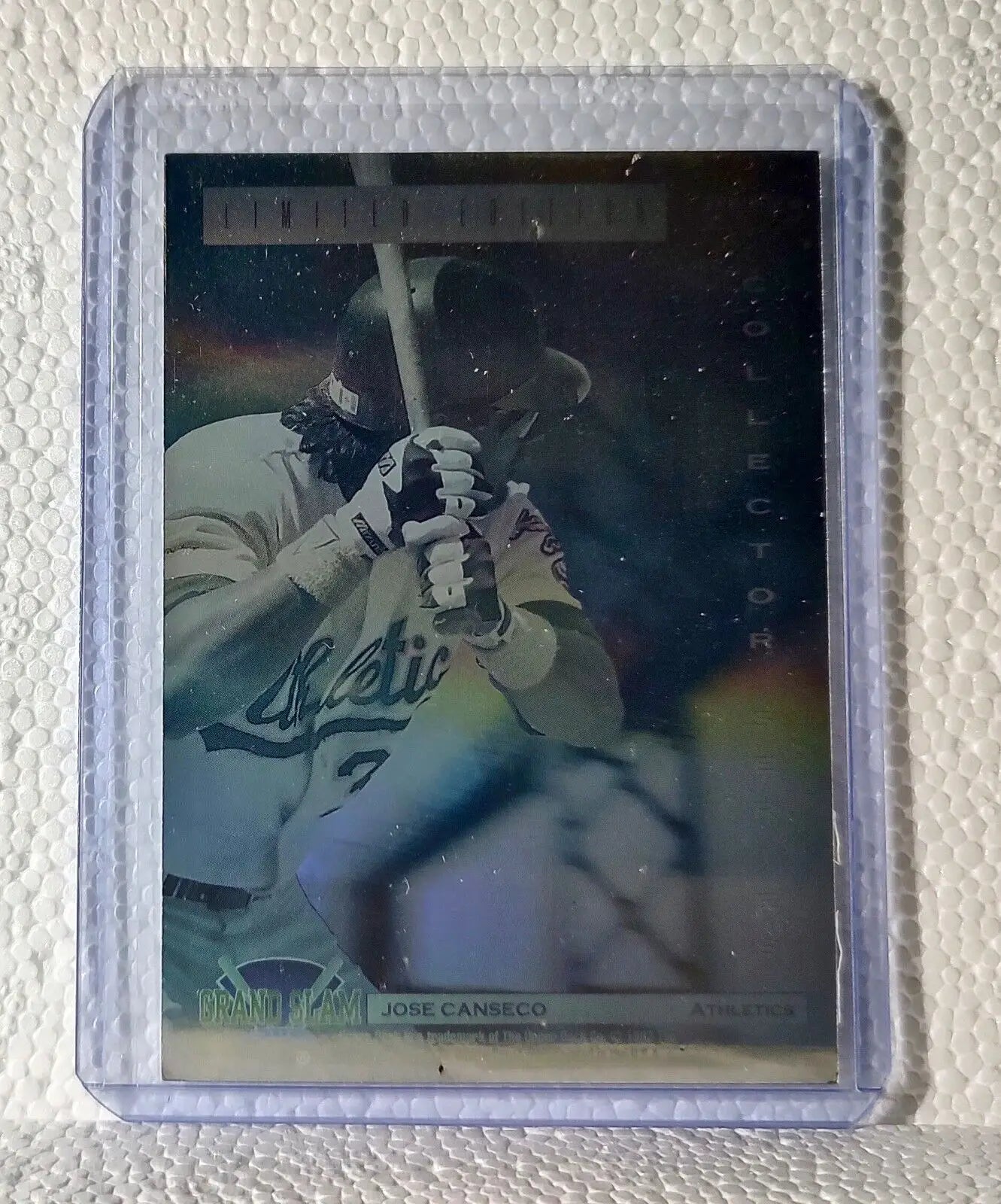 Jose Canseco 1992 Upper Deck MLB #22 Baseball Card Oakland Athletics - Baseball Card Single
