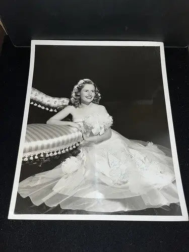 JOYCE REYNOLDS Signed Autographed 8x10 Photo - Entertainment Memorabilia
