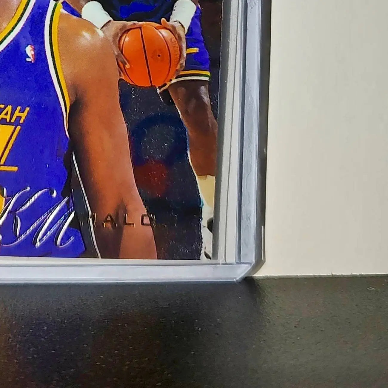 Karl Malone 1995-96 Flair NBA #138 Card Utah Jazz - Basketball Card Single