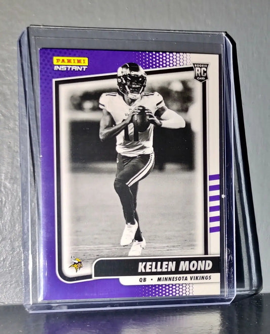 Kellen Mond 2021 Panini NFL Black and White Rookies #21 Card 1/2728