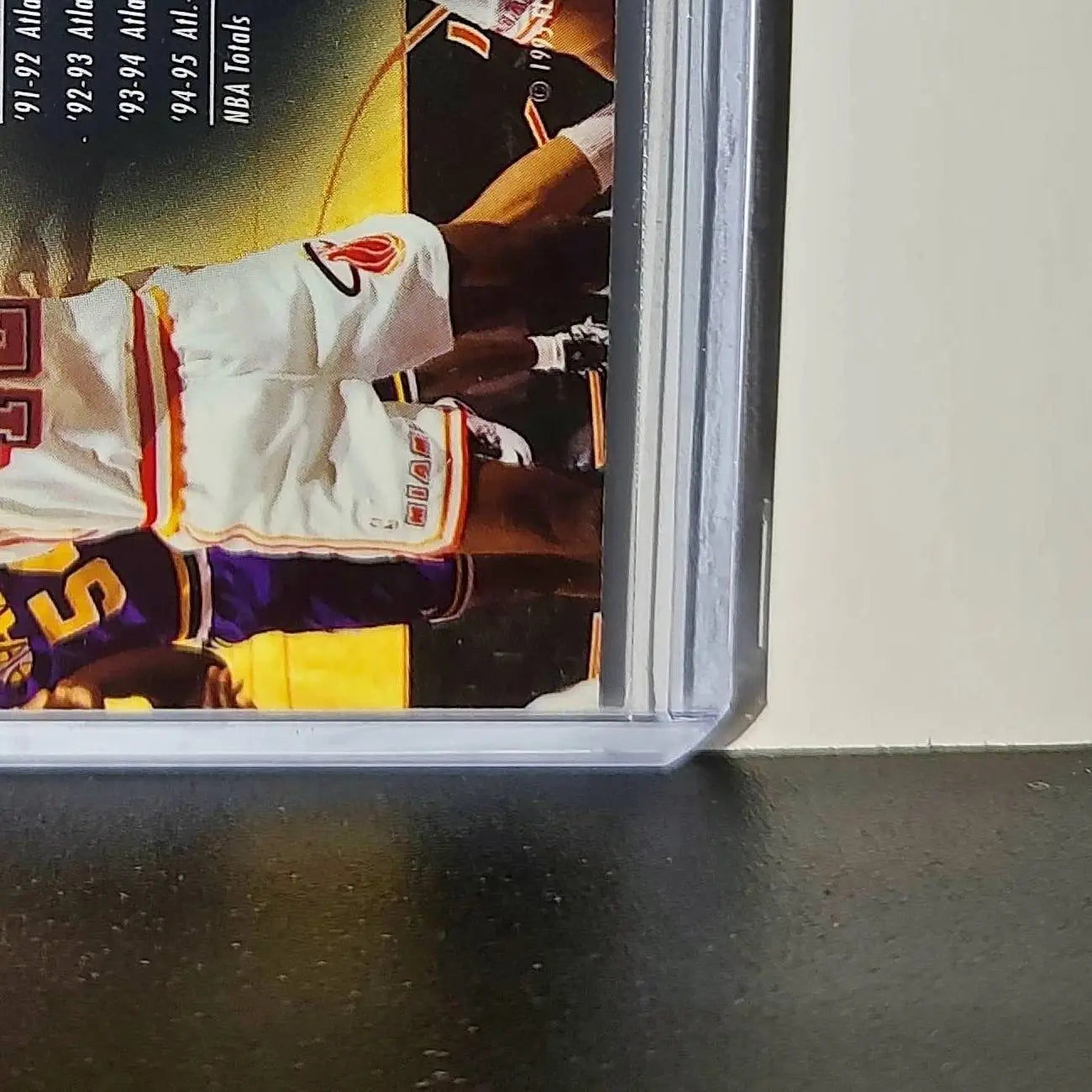 Kevin Willis 1995-96 Flair NBA #73 Card Miami Heat