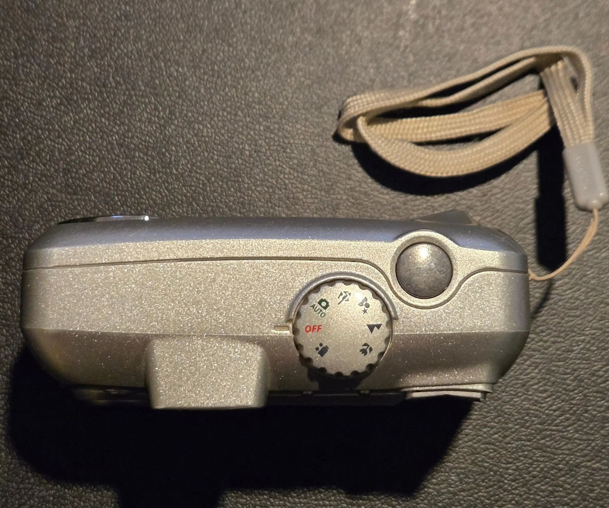 Kodak EasyShare CX7330 Digital Camera 3.1MP Silver Compact Untested with case - Other