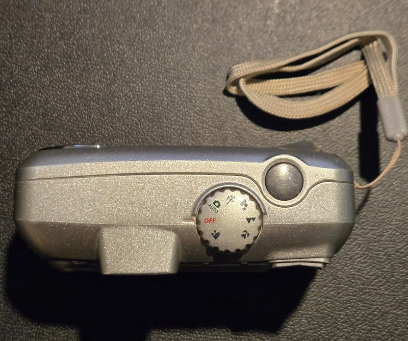 Kodak EasyShare CX7330 Digital Camera 3.1MP Silver Compact Untested with case - Other