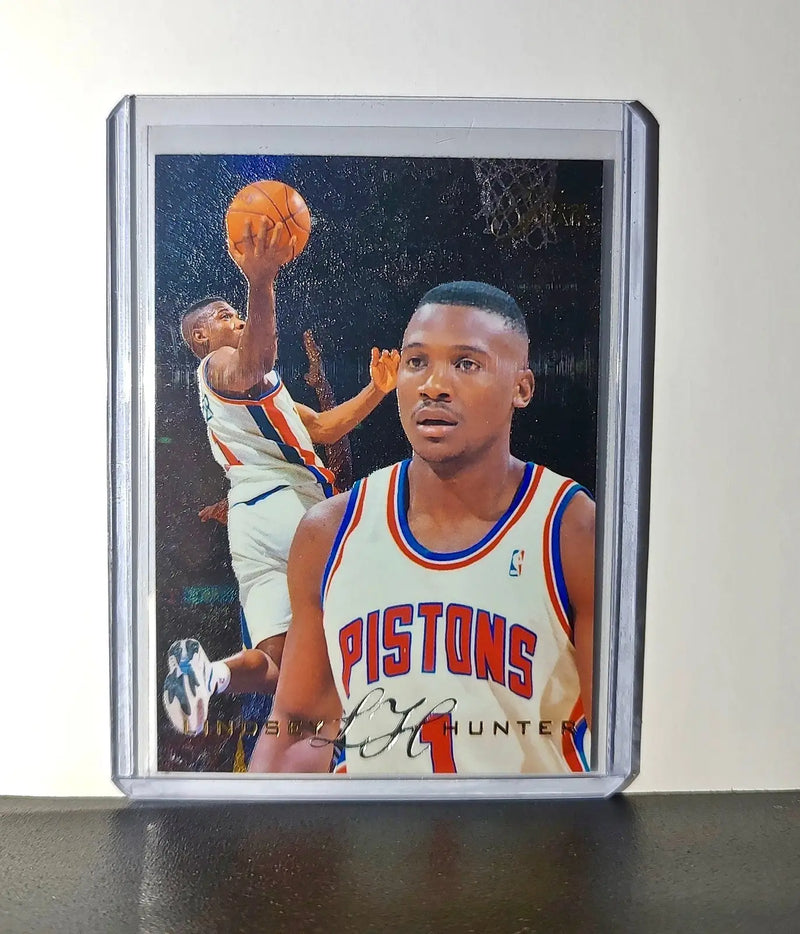 Lindsey Hunter 1995-96 Flair NBA #39 Card Detroit Pistons - Basketball Card Single