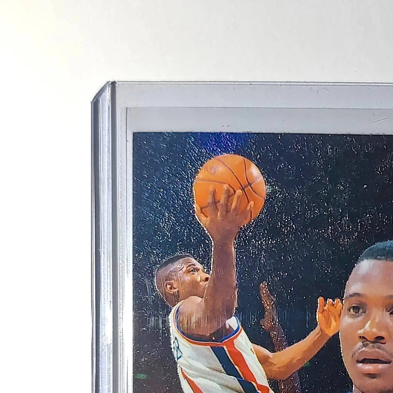 Lindsey Hunter 1995-96 Flair NBA #39 Card Detroit Pistons - Basketball Card Single