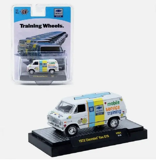 M2 Machines 1:64 1972 Chevrolet Van G10 Rel HS64 - Collectibles