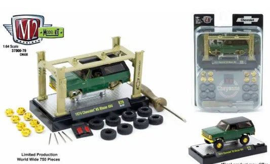 Green 1974 Chevrolet K5 Blazer 4x4 chase model kit release with lift, wheels, tools