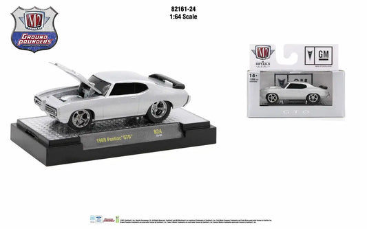 White classic muscle car on display, M2 Machines Ground Pounder R24 1969 Pontiac GTO