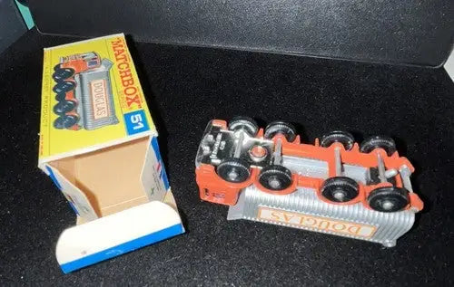 MATCHBOX NO # 51-C 8 WHEEL TIPPER ORANGE BODY DOUGLAS LABELS NMT - Action Figure & Toy