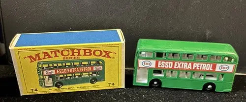 MATCHBOX NO # 74-B 74B Daimler Bus GREEN ESSO Extra Petrol 1966 NMT - Action Figure & Toy