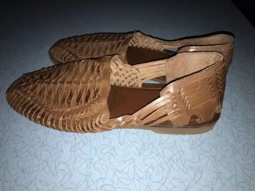 Brown woven leather huarache shoes for men in size 12, perfect leather huraches sandals