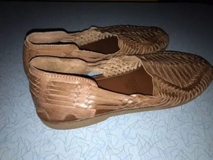 Pair of woven leather shoes for men in size 12, perfect leather Huraches sandals Excel