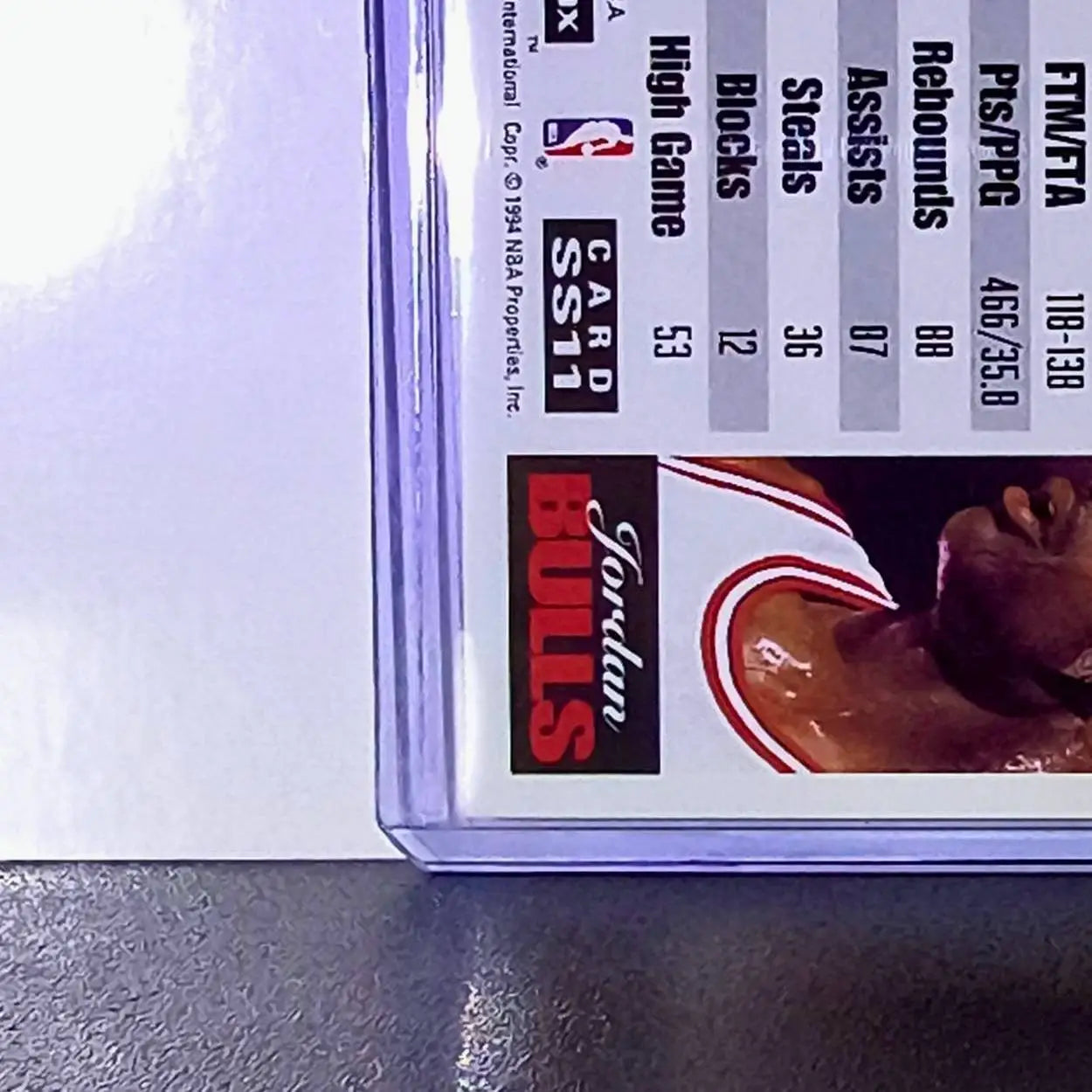 Michael Jordan 1993-94 Skybox Showdown Series #SS11 Card Chicago Bulls - Basketball Card Single