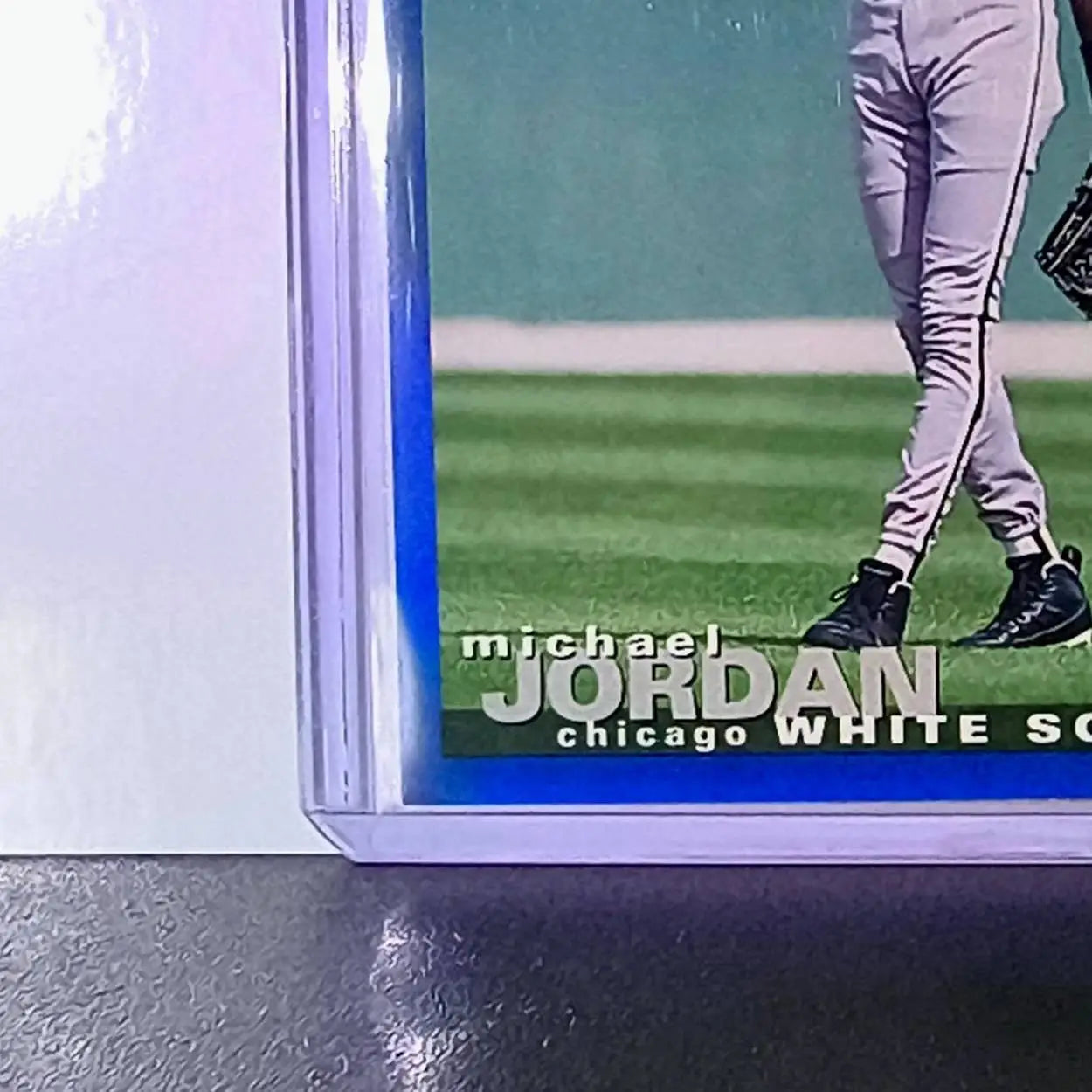 Michael Jordan 1995 Collector’s Choice SE #238 Basketball Card Chicago Bulls - Basketball Card Single