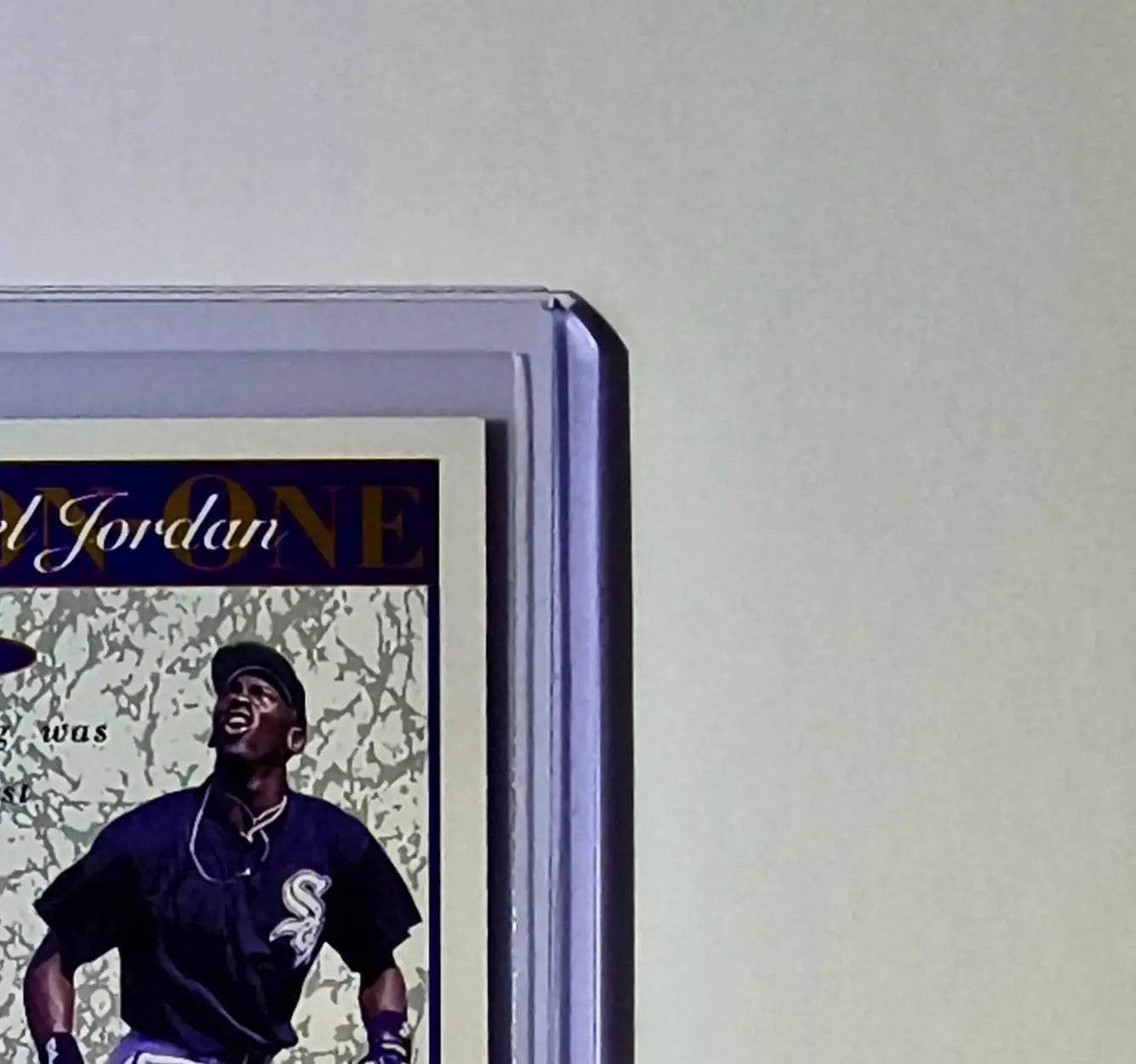 Michael Jordan 1995 Upper Deck Minors One on One #6 Card Chicago Bulls - Basketball Card Single