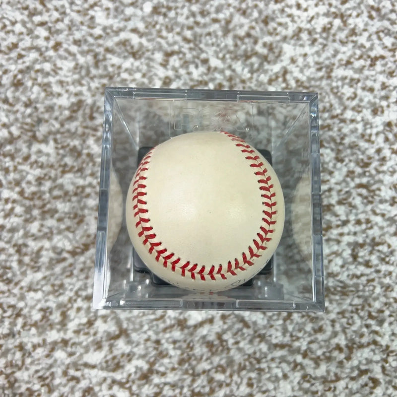 Mickey Mantle Autographed Baseball UV Case PSA DNA COA Authenticated HOF Auto