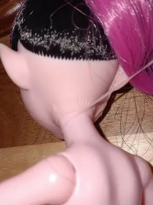 Monster High G3 Draculaura Doll & Outfit Pre-Owned Stand Not Included - Action Figure & Toy