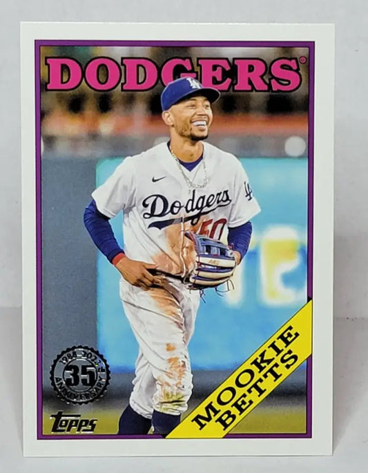Mookie Betts 2023 Topps Throwback Los Angeles Dodgers #T88-88 - Baseball Card Single